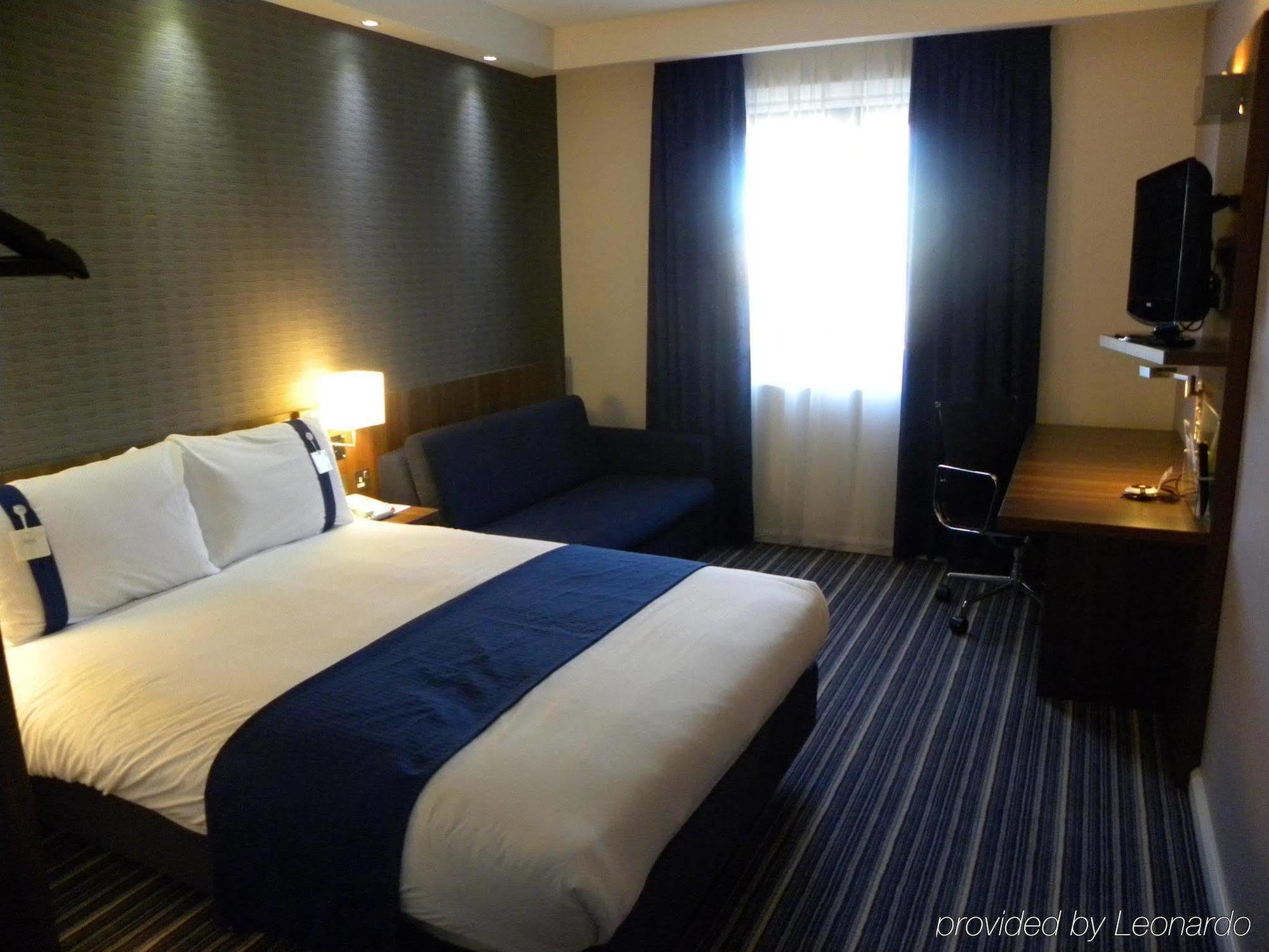 Holiday Inn Express Colchester Zimmer foto